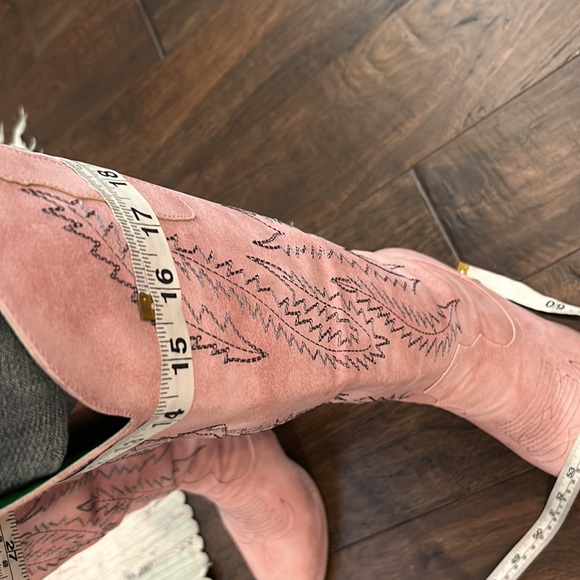 Pink Western-Style Women's Boots - Picture 13 of 16